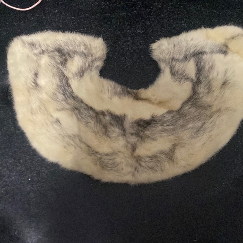 Vintage Faux Fur Collar - Picture 3 of 4